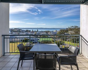 Landmark Resort - Nelson Bay - Balcón