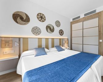 THB Tropical Island - Playa Blanca