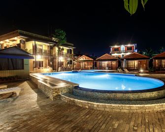 The Lakeside Retreat Pokhara by Ime Hospitality - פוחארה - בריכה
