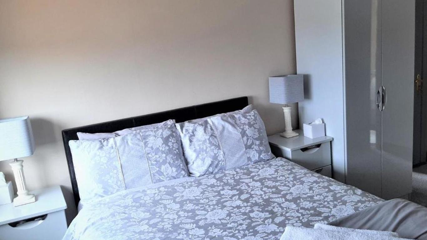 Aaron Vale B&B
