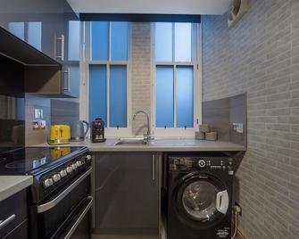 Guild Street Apartment | Grampian Lettings Ltd - Aberdeen - Kitchen