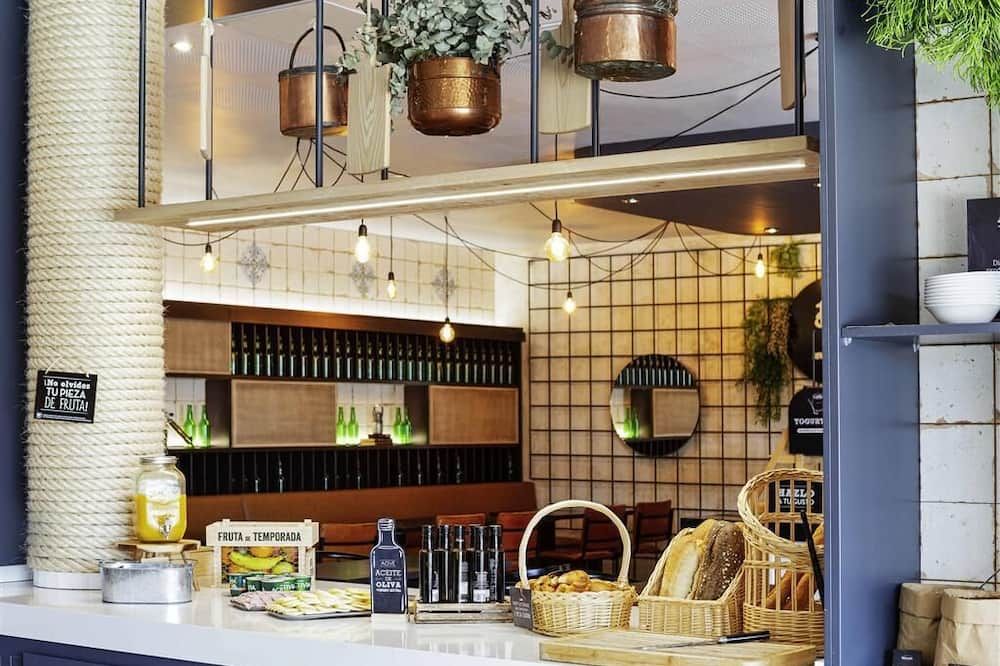 إيبيس بدجيت أوفيدو - أوفييدو - غرفة طعام