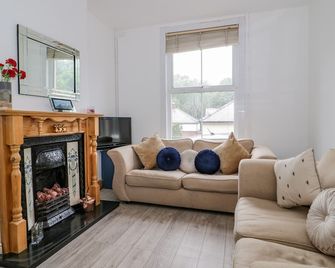 4 Tanyrallt Terrace - Llangollen - Wohnzimmer