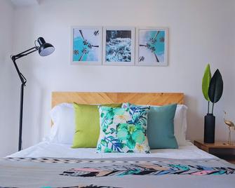 Cool & Chic 1br With Wifi & Netflix At Aloha Tagaytay - Tagaytay - Bedroom