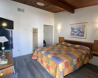 Santa Fe Motel Tehachapi by Hotel O - Tehachapi - Camera da letto