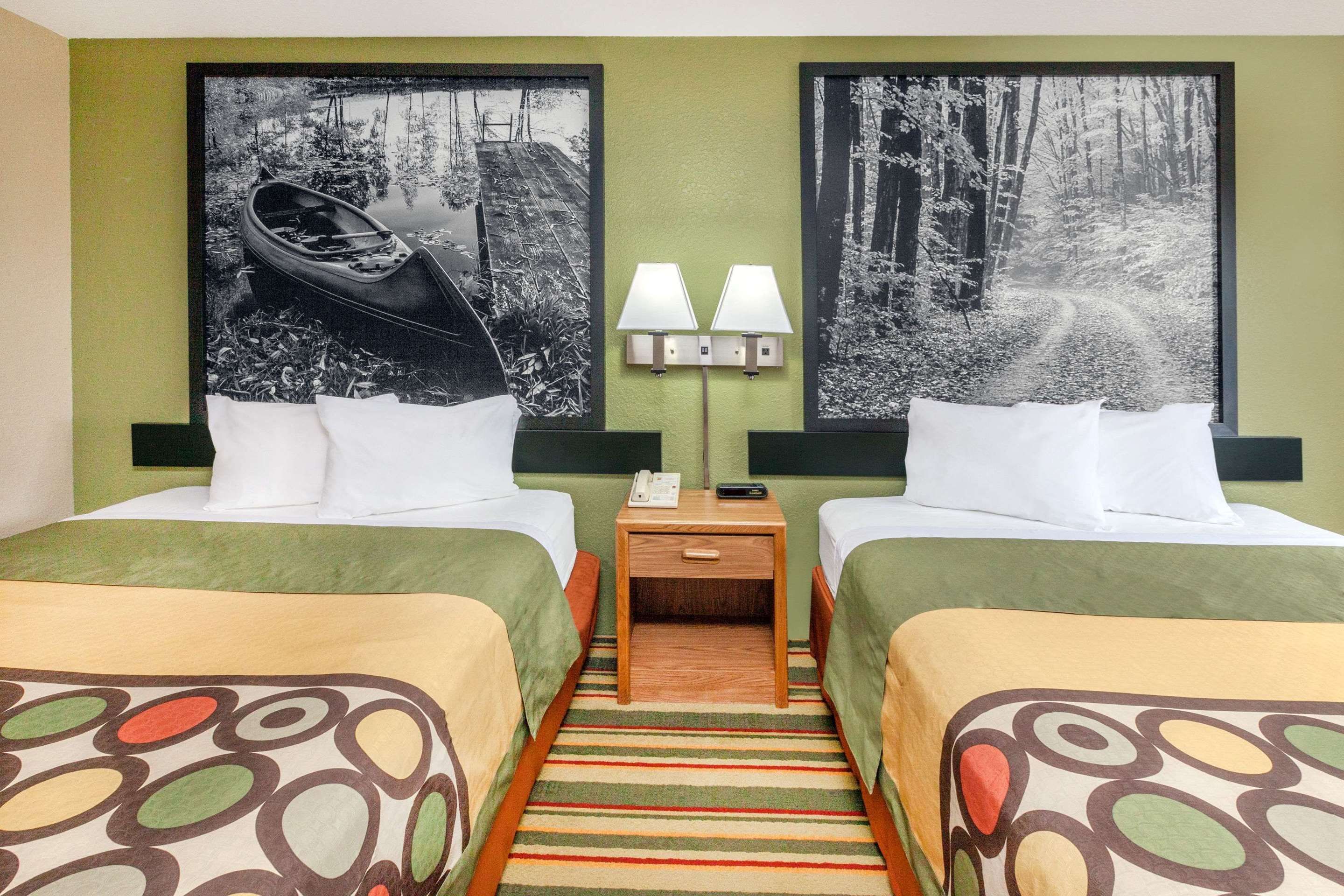 Bedroom view of Super 8 by Wyndham Grayling