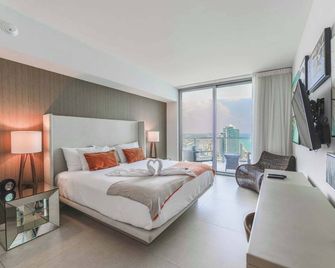 Beachfront Condo with Mesmerizing Views - Hollywood - Bedroom