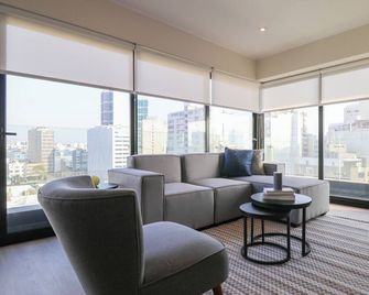 Liven in Miraflores by Wynwood House - Lima - Living room