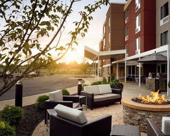 TownePlace Suites by Marriott Memphis Olive Branch - Olive Branch - Terasa