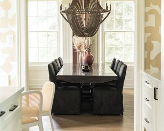 Fields & Sunsets - Caledon - Dining room