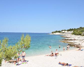 Apartments Jurkic - Primosten - Strand