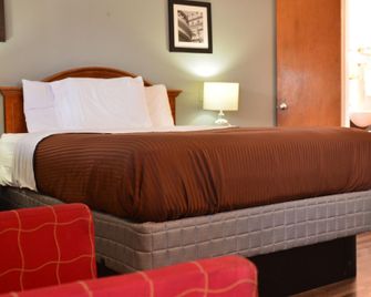 The Oak Motel - La Grange - Schlafzimmer