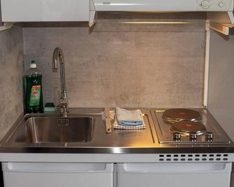Pensjonat Jarlen - Trondheim - Kitchen