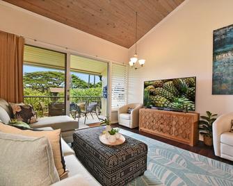 Napili Shores F246 - Napili - Living room