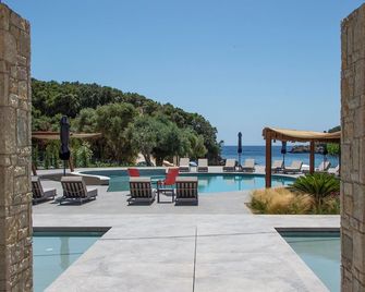 Arete Lifestyle Hotel - Sivota - Πισίνα