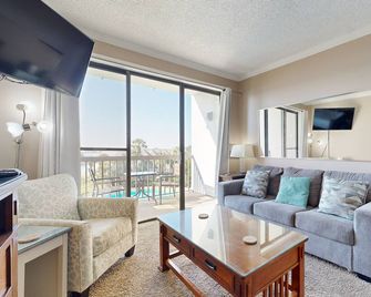 Cozy waterfront condo with central AC, beach access, on-site pool - Fort Walton Beach - Sala de estar