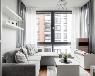 'Kapteeni' - 1BR Apartment next to Lake Pyhäjärvi - Tampere - Olohuone