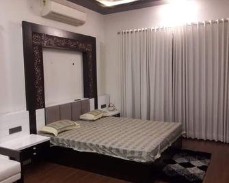 A Stay to remember - Indore - Bedroom