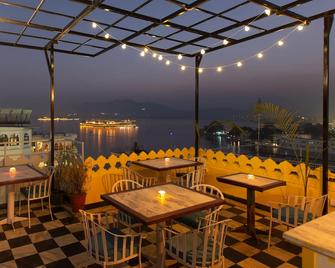 Hostel Mantra - Udaipur - Restaurante