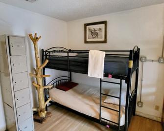 Wild Wild West Backpackers Hostel - Irving - Habitación