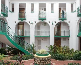 Mermaids Suite At Sandcastles - Ocho Ríos