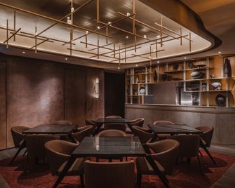 Nobu Hotel Warsaw - ורשה - בר