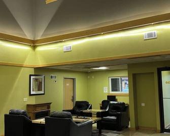 Coratel Inn and Suites By Jasper Riverfalls - Standard 1 King Bed Non Smoking - River Falls