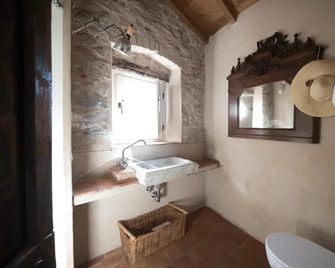 Casale Amati Country House - Ortonovo