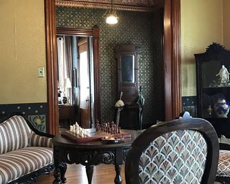 The Nauvoo Grand Bed & Breakfast - Nauvoo - Huiskamer