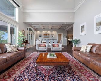 Private Pool + Incredible Views - Paisley Place - Austin - Huiskamer