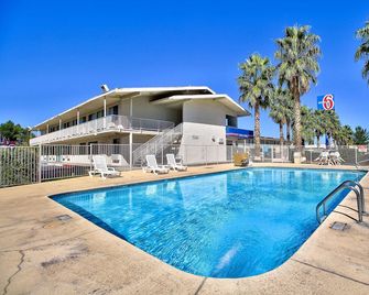Motel 6 Nogales Az Mariposa Road - Nogales - Басейн