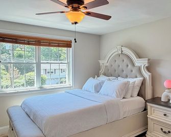 Aariz Nest - Methuen