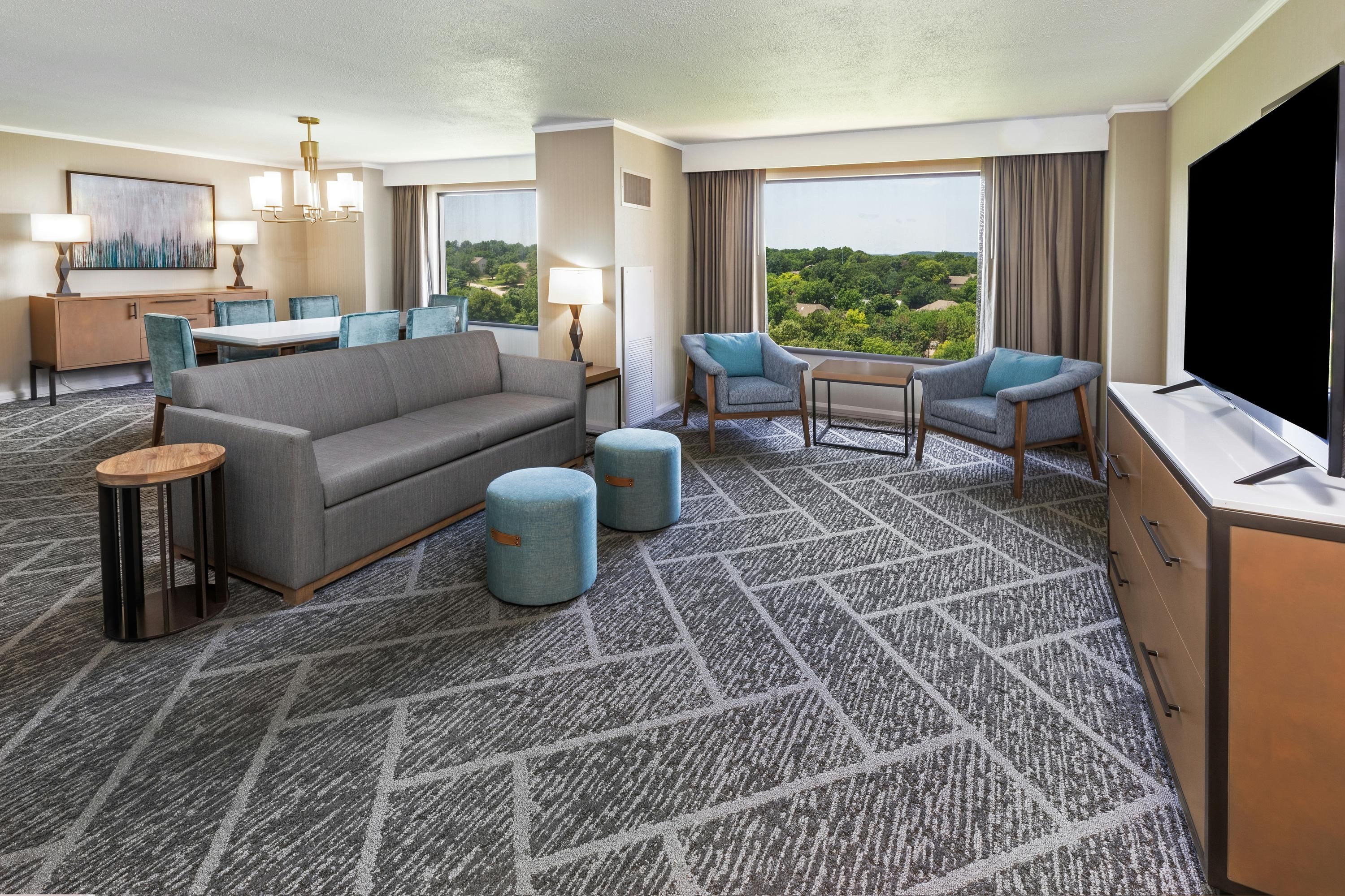 DoubleTree by Hilton Tulsa - Warren Place - טולסה - סלון