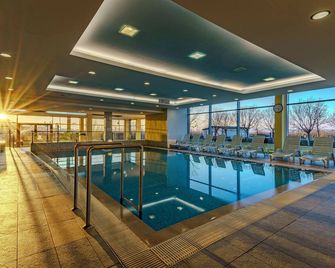 Club218 Wellness Apartments - Siofok - Piscina