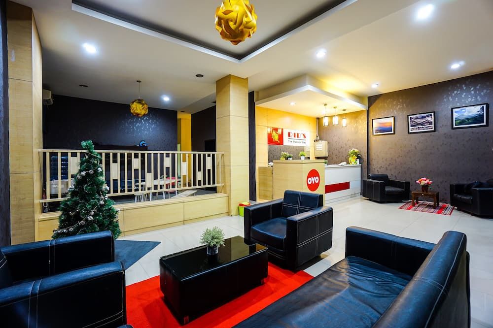 RedDoorz @ Rids Hotel Manado - מאנאדו - לובי