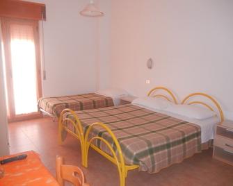Albergo Il Brillantino - San Nicola Arcella - Camera da letto