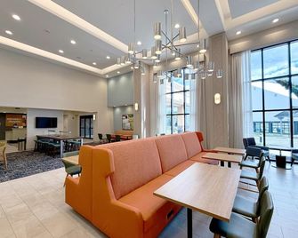 Hampton Inn and Suites Robbinsville - Robbinsville - Lobby
