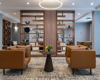 Holiday Inn & Suites Kamloops By IHG - Kamloops - Lounge