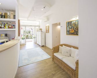 Olbia City Hotel - Olbia - Sala de estar