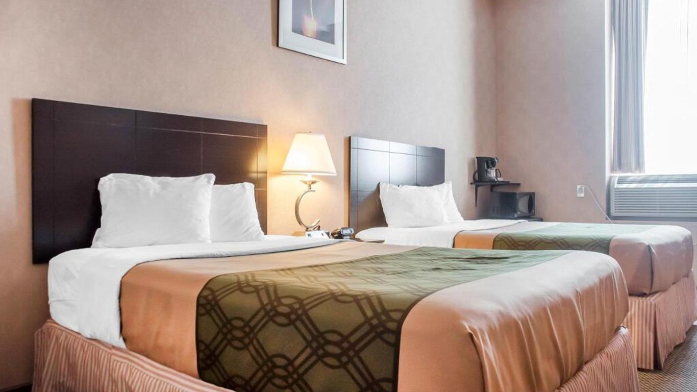 Woodstock Inn and Suites