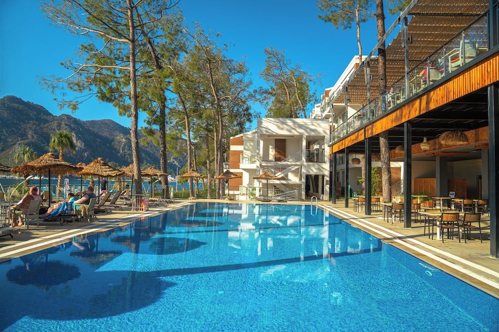 أوركا لوتس بيتش