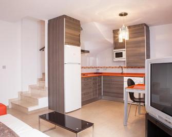 Real de Cartuja Apartments & Suites - Granada - Cocina