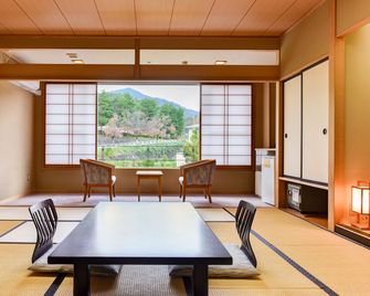 Fujiya Ryokan - Kaminoyama - Dining room