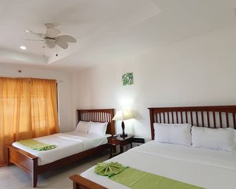 Moalboal Tropics - Moalboal - Bedroom