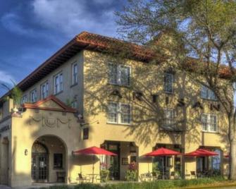 Artisan Villas Downtown Deland - DeLand - Budova