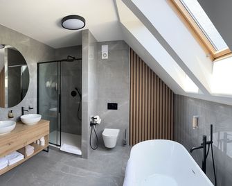 Hotel Horal - Rožnov pod Radhoštěm - Baño