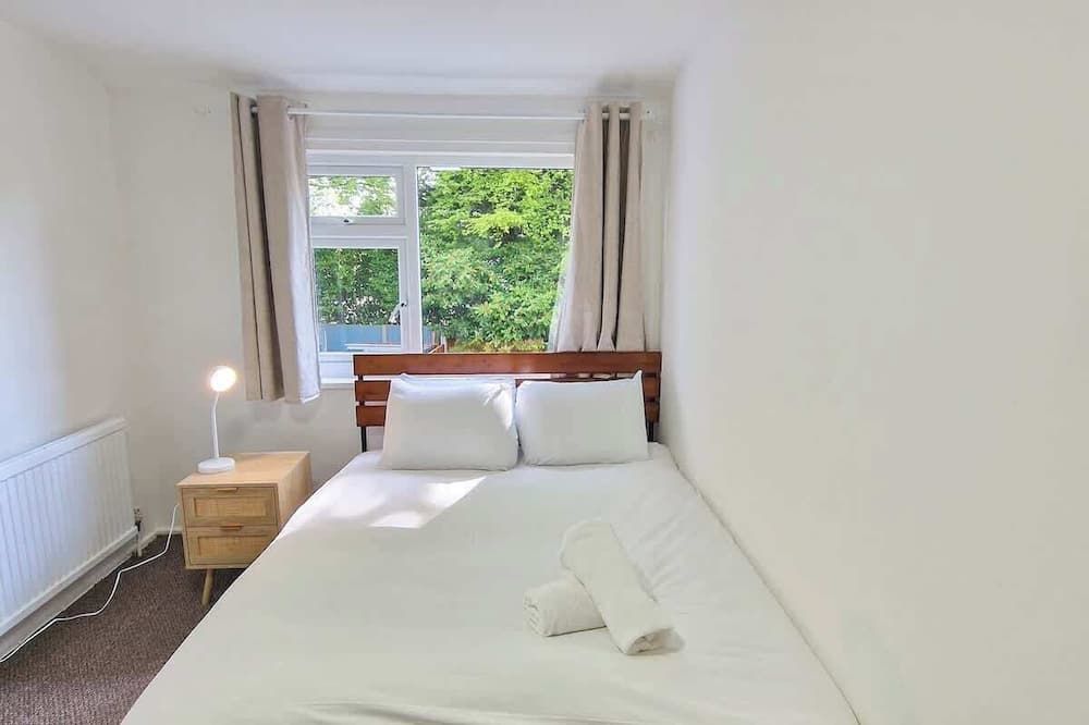 3 Bedroom Northenden Home by City SuperHost - Rostherne - חדר שינה