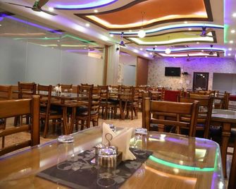 Hotel Dhanraj Palace - Bharatpur - Restaurant