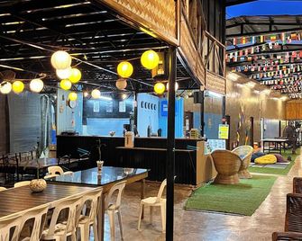 Big Paul Hostel - El Nido - Bar