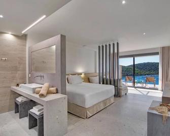 Sivota Deamaris Luxury Boutique Hotel - Sivota - Bedroom